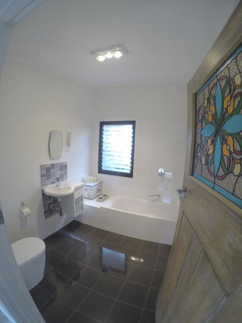 Sinclair Eco House - Accommodation Port Hedland 7