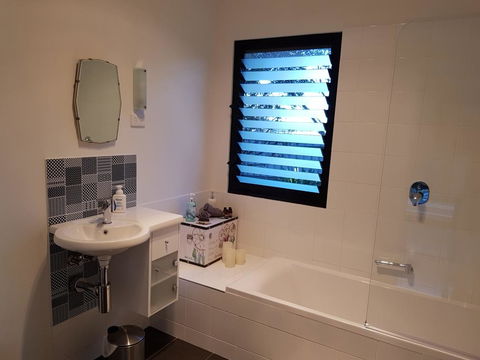 Sinclair Eco House - Accommodation Port Hedland 25