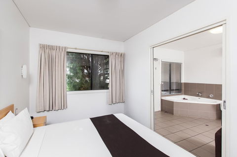 Majestic Oasis Apartments - Accommodation Port Hedland 20