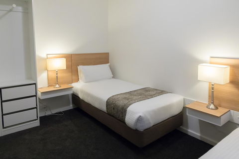 Bay 10 - Suites And Apartments - Accommodation Port Hedland 24
