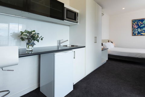 Bay 10 - Suites And Apartments - Accommodation Port Hedland 18
