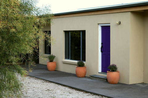 The Purple Door On Seaview - Accommodation Port Hedland 1