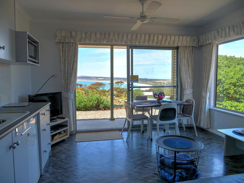 Emu Bay Holiday Homes - Accommodation Port Hedland 26