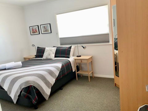 Emu Bay Holiday Homes - Accommodation Port Hedland 21