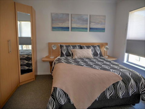 Emu Bay Holiday Homes - Accommodation Port Hedland 16