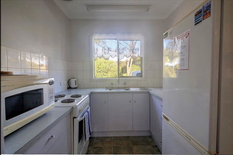 Emu Bay Holiday Homes - Accommodation Port Hedland 4