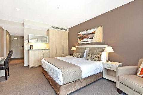 Glenelg Beach Studio - Accommodation Port Hedland 10