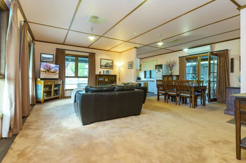 Rustic On 13th - Accommodation Port Hedland 3