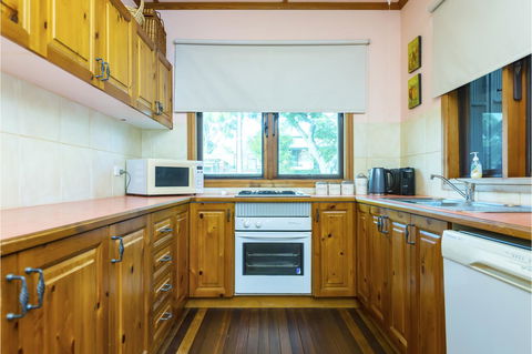 Rustic On 13th - Accommodation Port Hedland 5