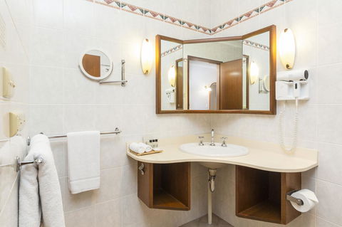 Adelaide Inn - Accommodation Port Hedland 11