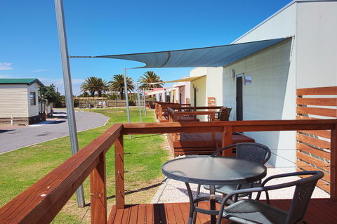 Discovery Parks - Adelaide Beachfront - Accommodation Port Hedland 36