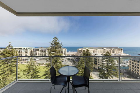 Oaks Glenelg Liberty Suites - Accommodation Port Hedland 11