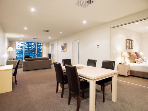 Oaks Glenelg Liberty Suites - Accommodation Port Hedland 24