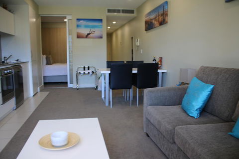 Beachside Luxury Getaway In Glenelg - Accommodation Port Hedland 2