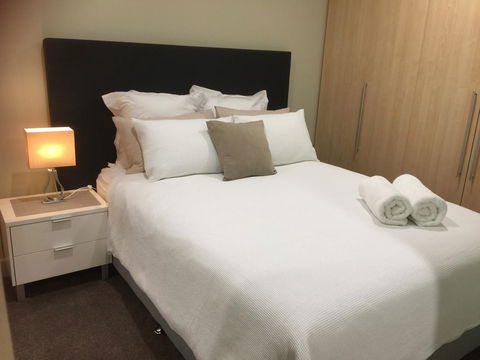 Beachside Luxury Getaway In Glenelg - Accommodation Port Hedland 9