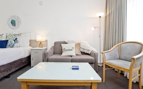 Glenelg Oasis Studios - Accommodation Port Hedland 9