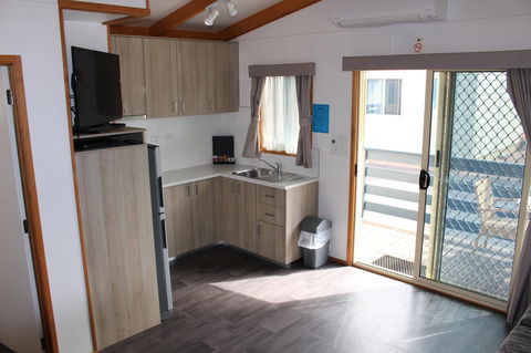 Ceduna Foreshore Caravan Park - Accommodation Port Hedland 7