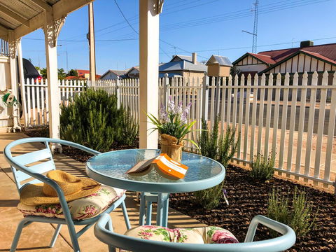 Inglenook Cottage - Accommodation Port Hedland 1