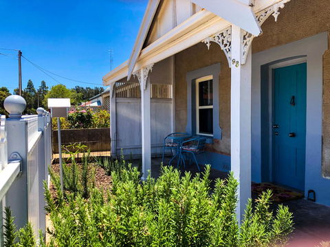 Inglenook Cottage - Accommodation Port Hedland 0