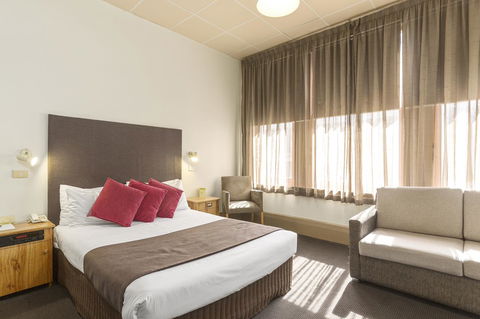 Adelaide Paringa - Accommodation Port Hedland 2