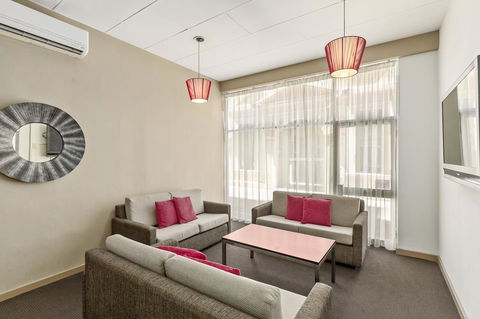 Adelaide Paringa - Accommodation Port Hedland 17