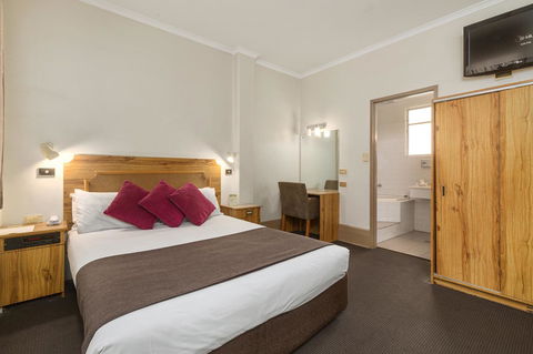 Adelaide Paringa - Accommodation Port Hedland 9