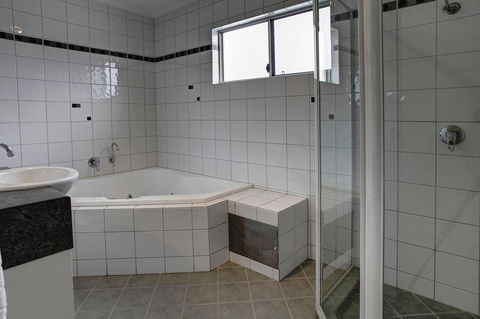 Tasman Beachside Apartment - Accommodation Port Hedland 10