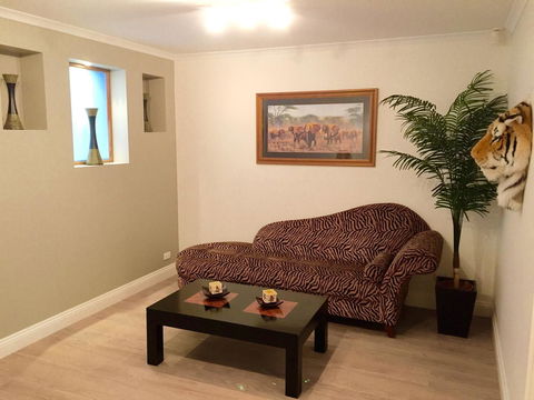 Superb Townhouse In North Adelaide - Accommodation Port Hedland 18