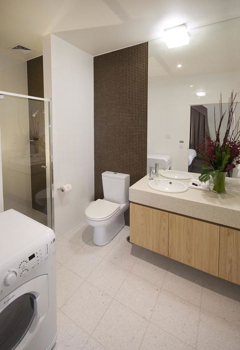 Majestic Old Lion Apartments - Accommodation Port Hedland 4