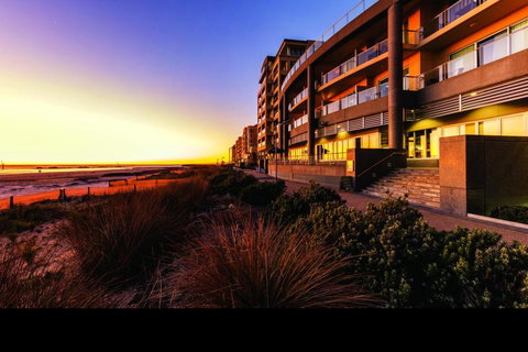 Glenelg Seaside Apartment - Accommodation Port Hedland 9