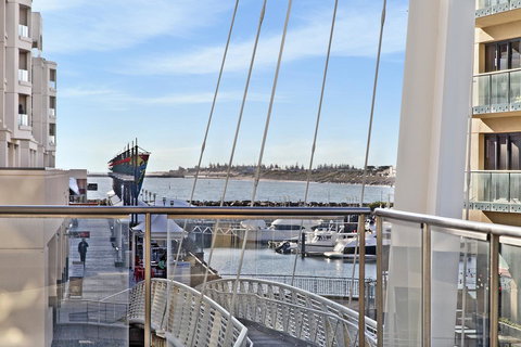 Glenelg Seaside Apartment - Accommodation Port Hedland 6