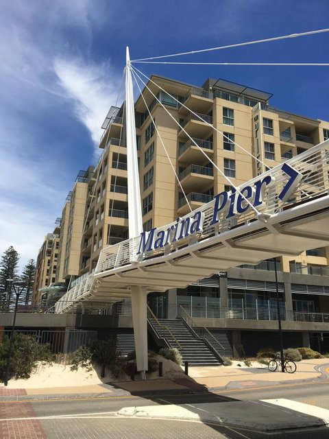 Glenelg Seaside Apartment - Accommodation Port Hedland 4