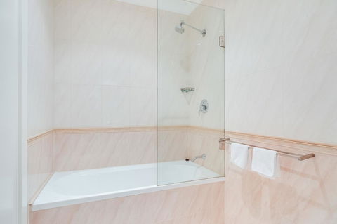 York Apartments On Grenfell - Accommodation Port Hedland 14