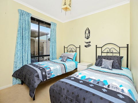 Lakeside - Encounter Bay - Accommodation Port Hedland 12