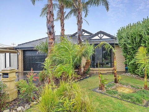 Lakeside - Encounter Bay - Accommodation Port Hedland 1