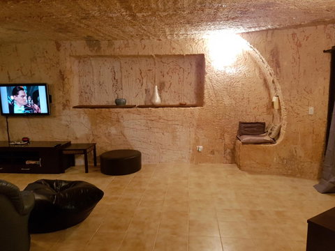 Underground Gem - Accommodation Port Hedland 7