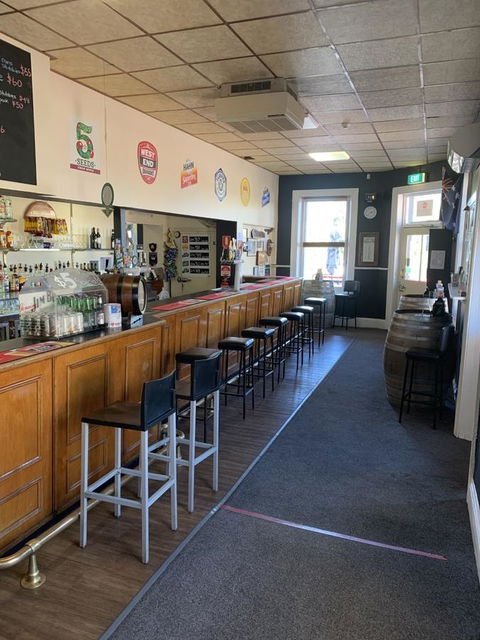 Commercial Hotel Morgan - Accommodation Port Hedland 3