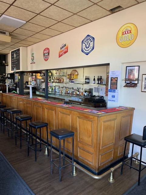 Commercial Hotel Morgan - Accommodation Port Hedland 2