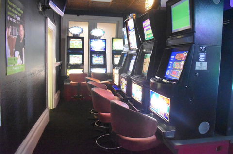 Commercial Hotel Morgan - Accommodation Port Hedland 8