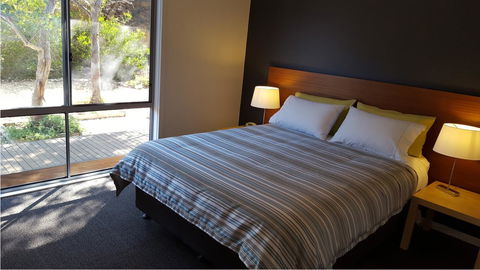 Coorong Waterfront Retreat - Accommodation Port Hedland 2