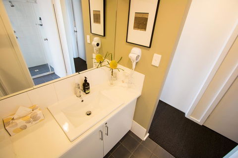 Coorong Waterfront Retreat - Accommodation Port Hedland 12