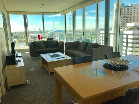 Adelaide DressCircle Apartments - North Terrace - Accommodation Port Hedland 9