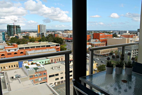 Adelaide DressCircle Apartments - North Terrace - Accommodation Port Hedland 36