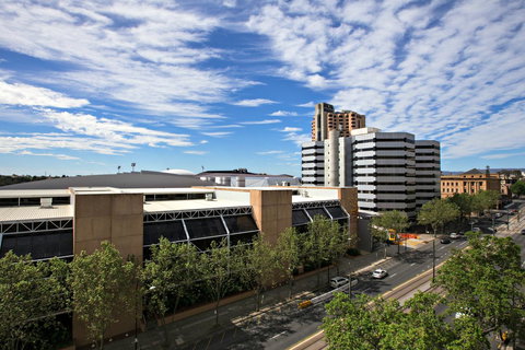 Adelaide DressCircle Apartments - North Terrace - Accommodation Port Hedland 35