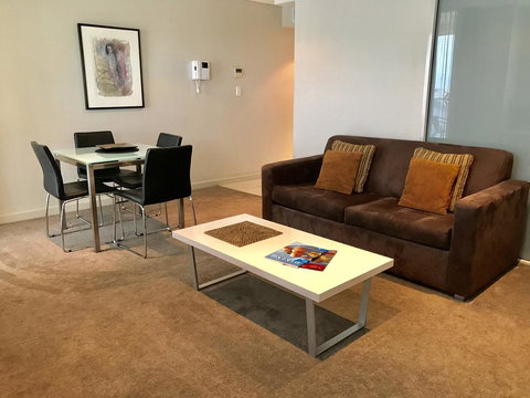 Adelaide DressCircle Apartments - North Terrace - Accommodation Port Hedland 10