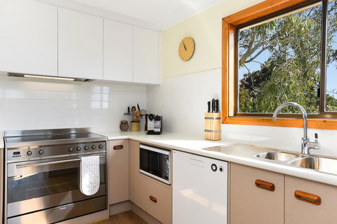 Port Of Call - Port Willunga - C21 SouthCoast Holidays - Accommodation Port Hedland 7