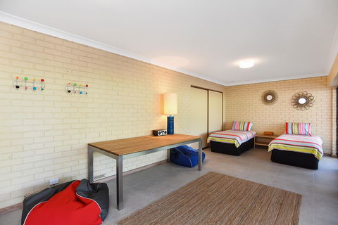 Port Of Call - Port Willunga - C21 SouthCoast Holidays - Accommodation Port Hedland 21