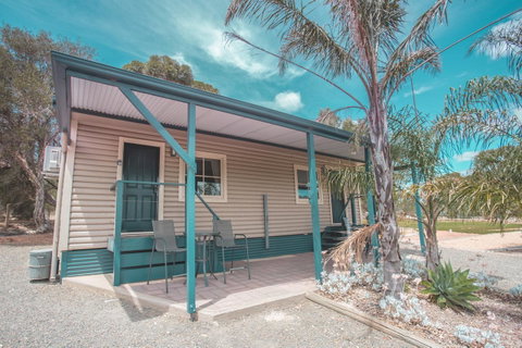 Seppelts View Cabins - Accommodation Port Hedland 1