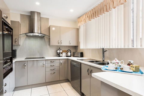 Adelaide Style Accommodation-Close To City-North Adelaide-3 Bdrm- FREE Parking - Accommodation Port Hedland 6