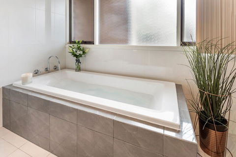Adelaide Style Accommodation-Close To City-North Adelaide-3 Bdrm- FREE Parking - Accommodation Port Hedland 2